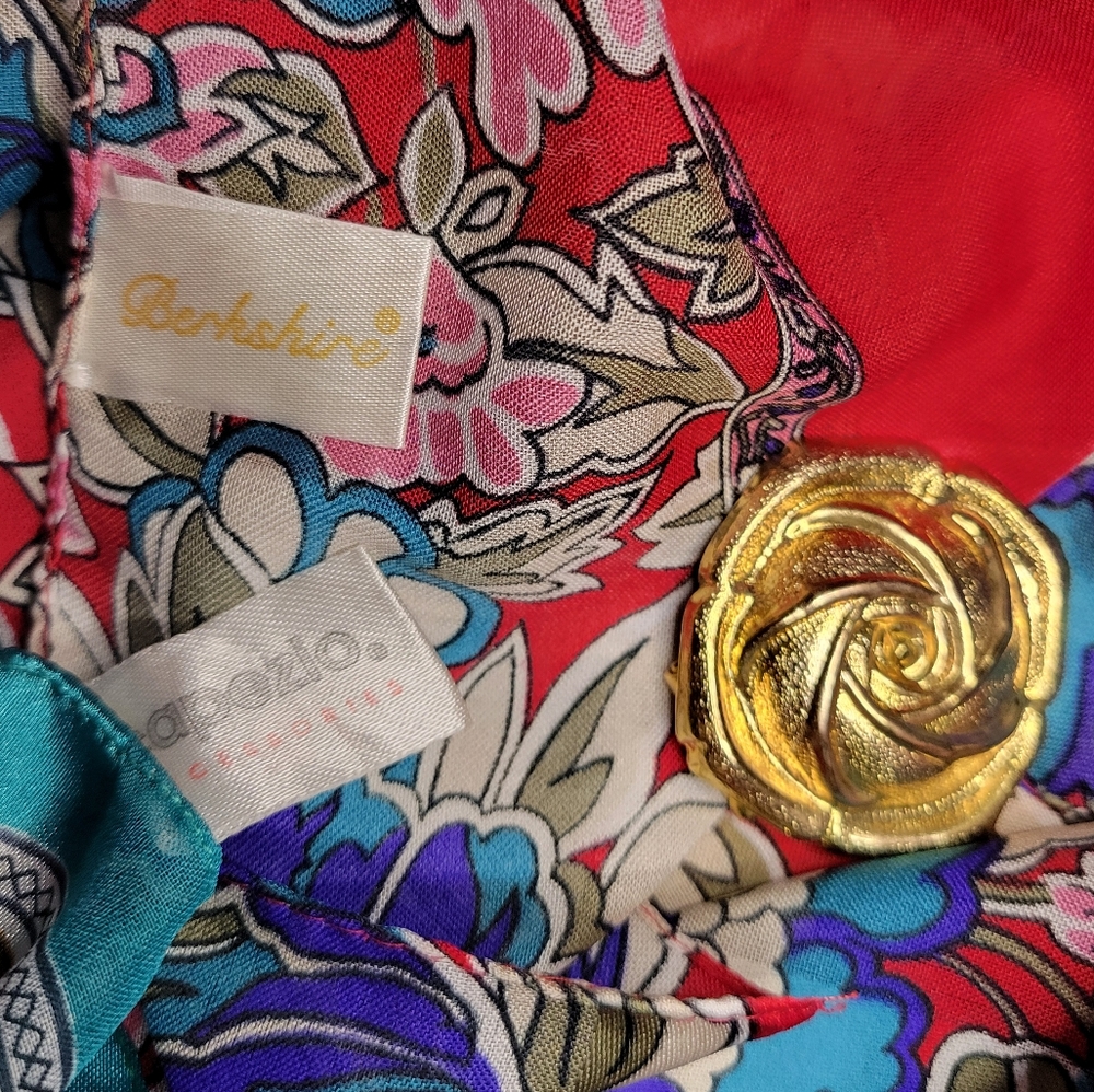 Bundle of 2 made in Italy vibrant floral scarves - Picture 8 of 9